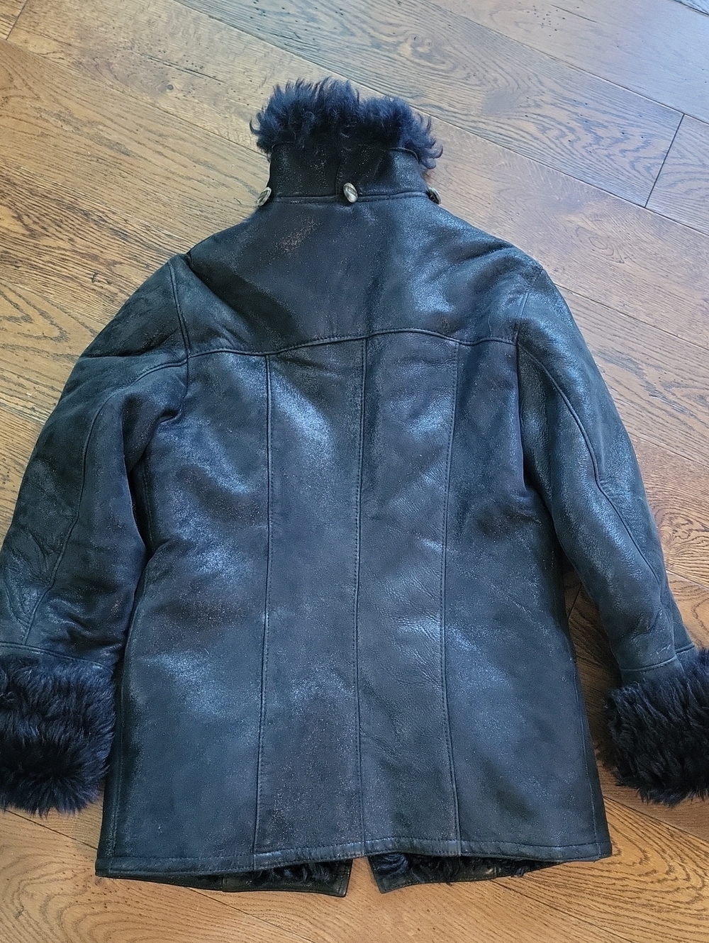 Vintage Women's Navy Shearling-Trim Leather Jacket. Size S - Picture 10 of 12